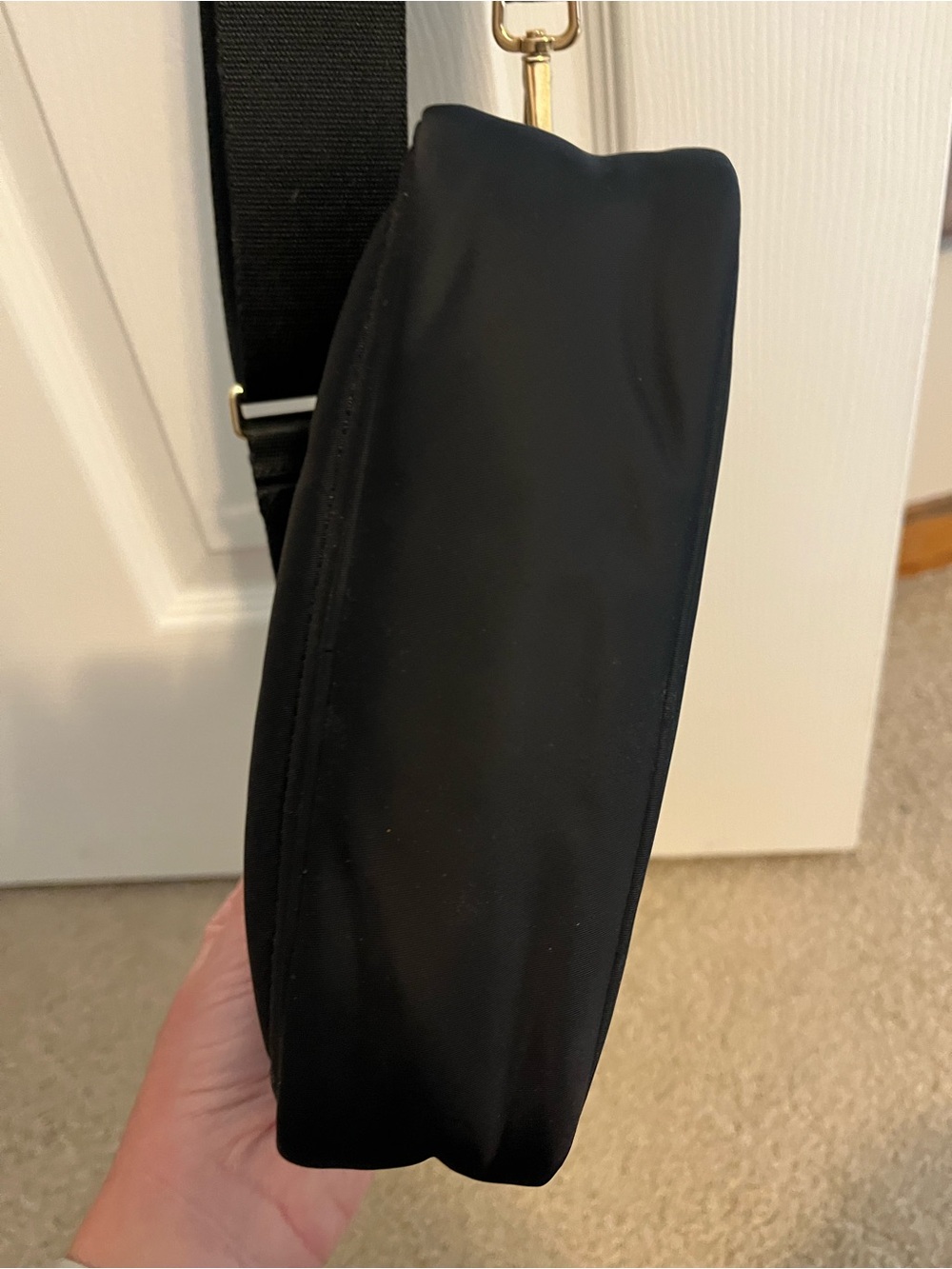 Lululemon Black Crossbody Bag - Picture 5 of 11